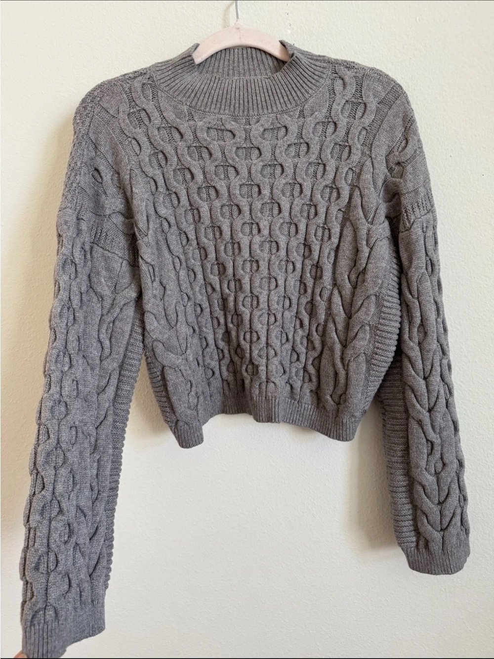 Anthropologie Gray Chunky Cable knit Cropped Knit Sweater Size M